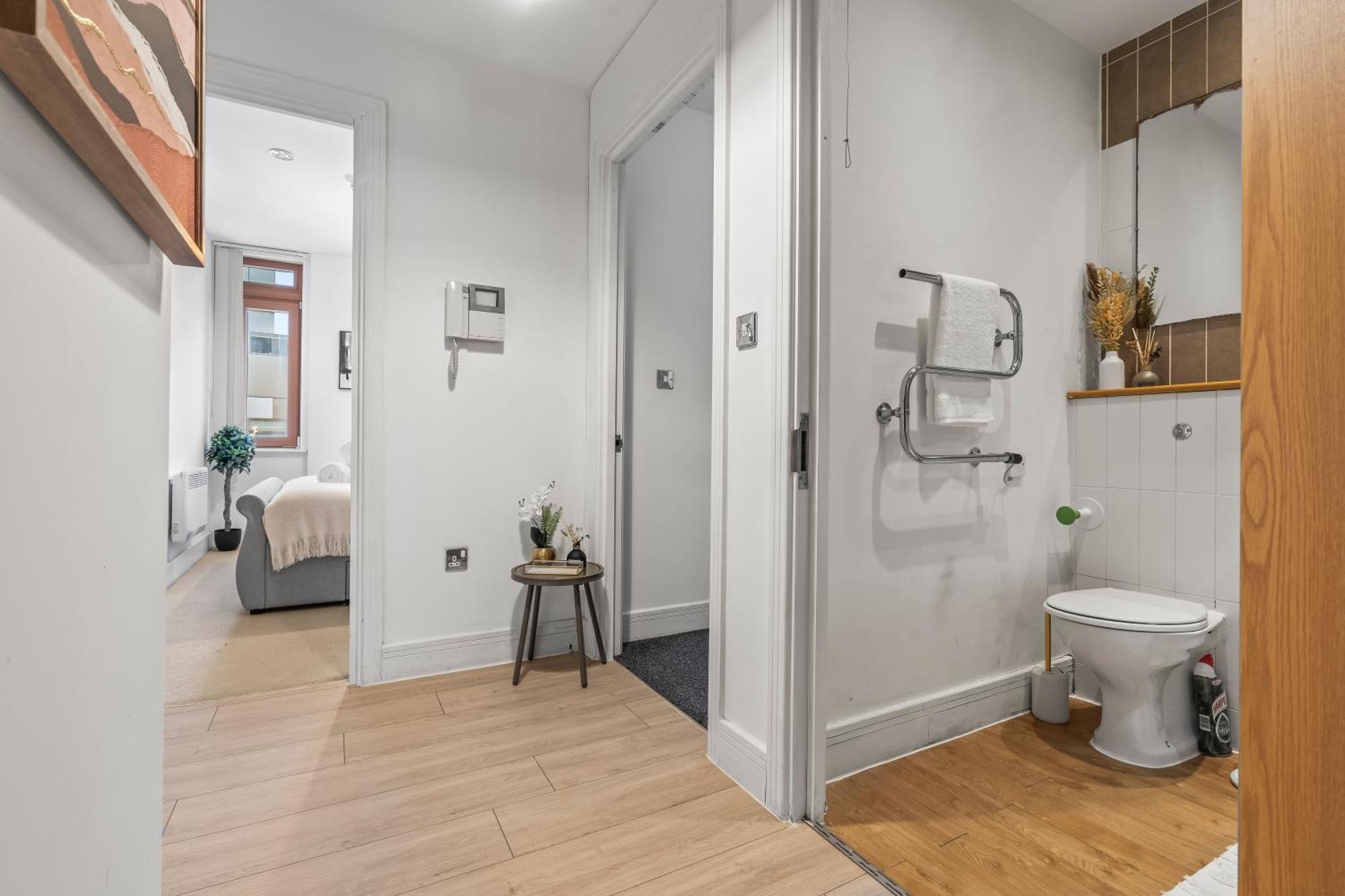 2 Bed The Postbox Free Parking Apartment Birmingham